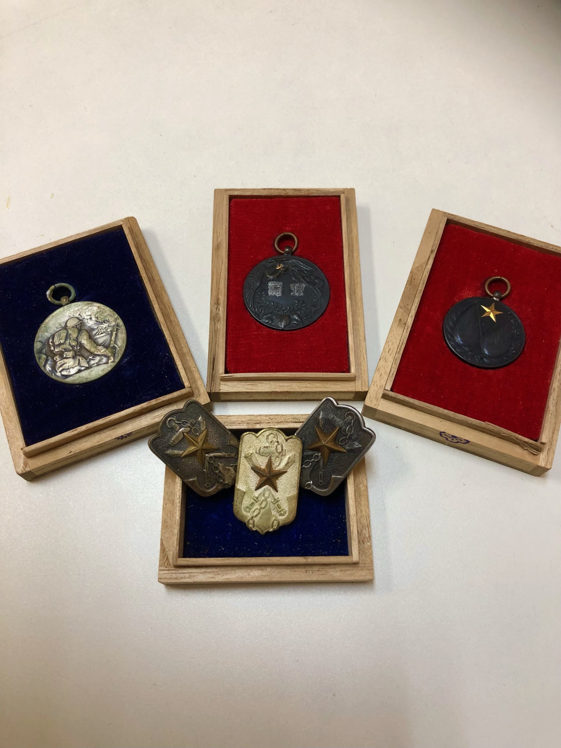 勲章 記章 記念章 旧日本軍 ミリタリー 鑑定買取 家宝